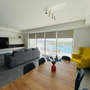seaview-apartment-valletta-views-apt-8-49-tigne-point-mansions.hotelssaintjulians.com/
